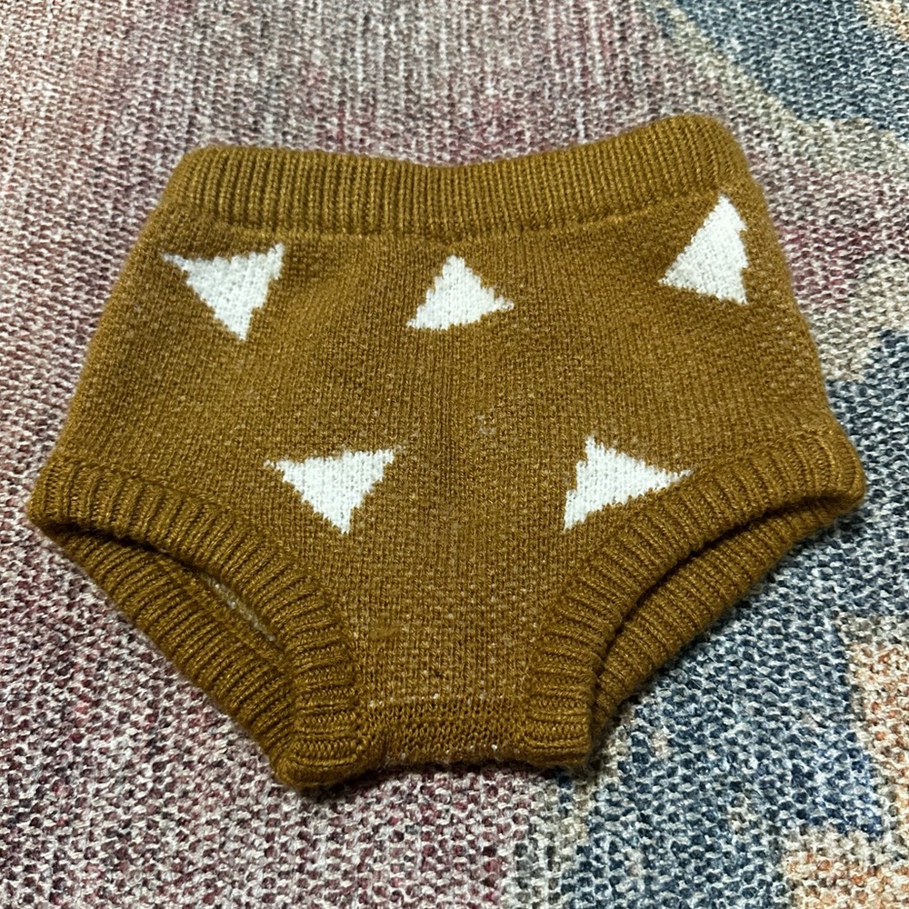 RYLEE + CRU baby bloomer. Burnt orange, great condition!